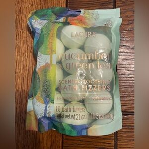 Cucumber & Green Tea Bath Fizzers — Mint Green Relaxation